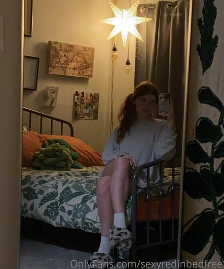 Sexyredinbedfree