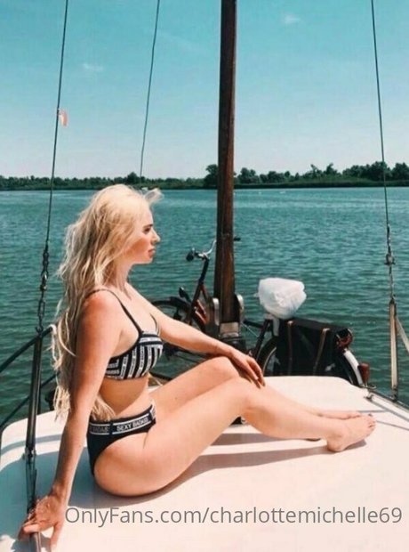 Charlottemichelle69