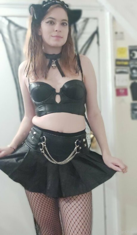 Naughtylittlekitten93