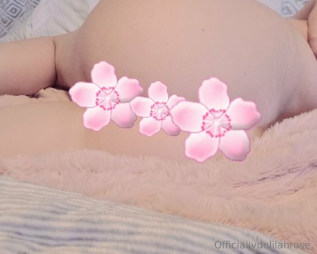 Officiallydelilahrose