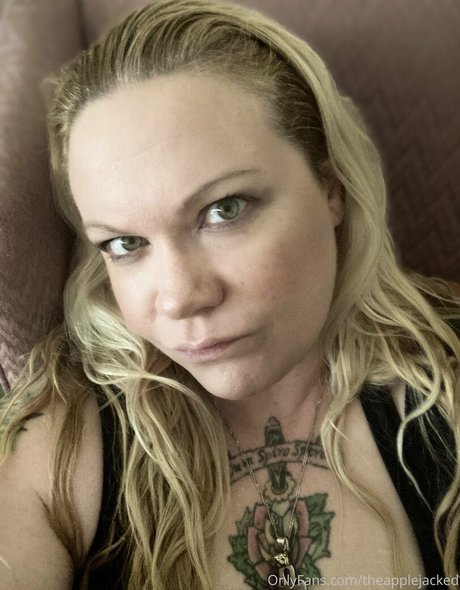 Theapplejacked