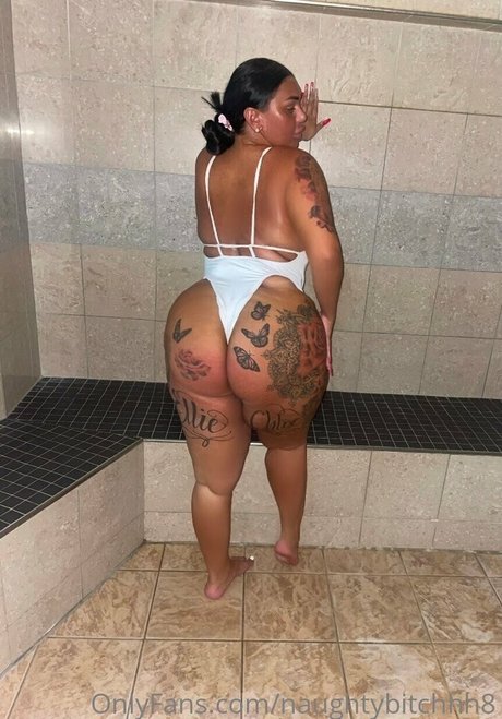 Naughtybitchhh8
