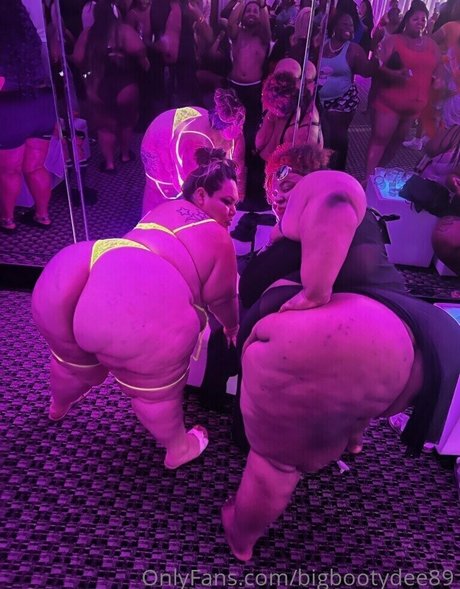 Bigbootydee89