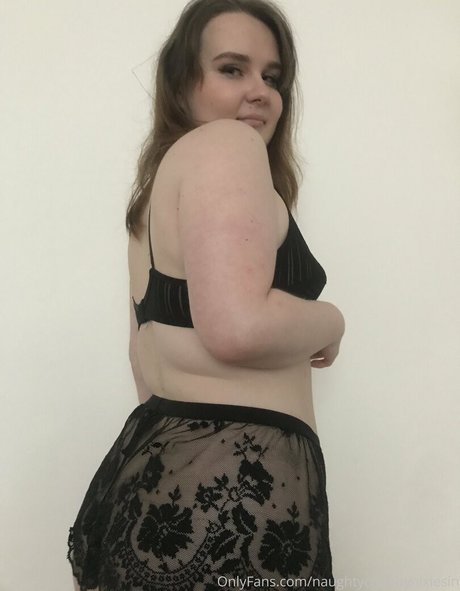 Naughtychubbynixiesin
