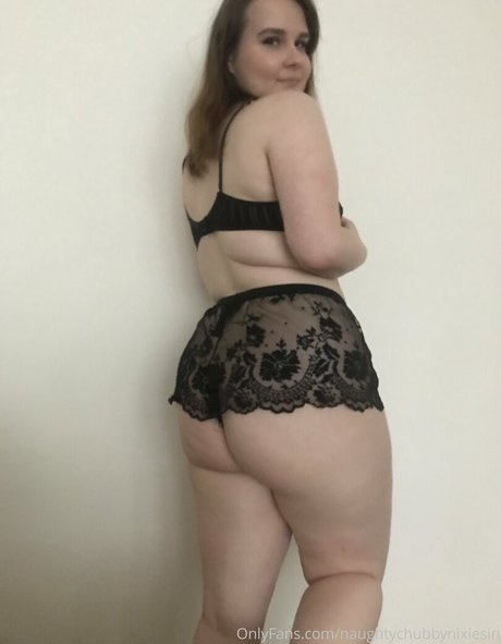 Naughtychubbynixiesin