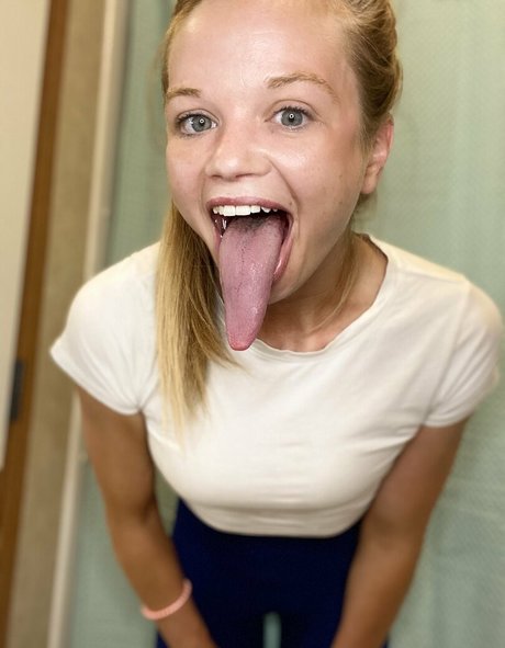 Katelynlongtongue