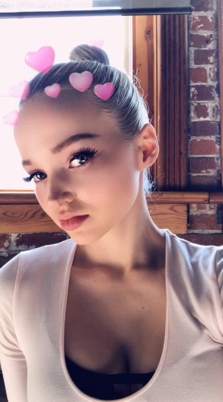Dove Cameron