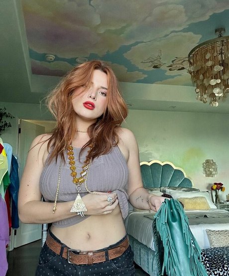 Bella Thorne