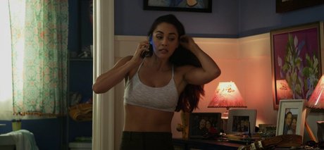 Lindsey Morgan