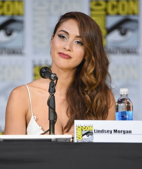 Lindsey Morgan