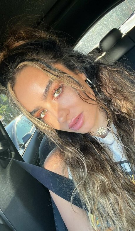 Sommer Ray