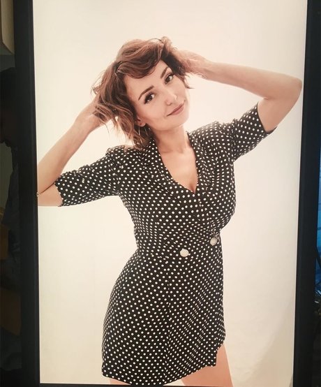 Milana Vayntrub