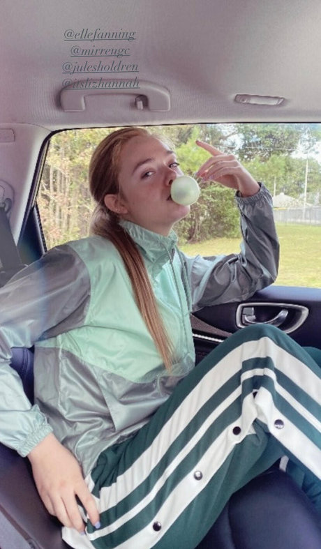 Elle Fanning