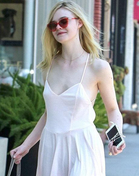 Elle Fanning
