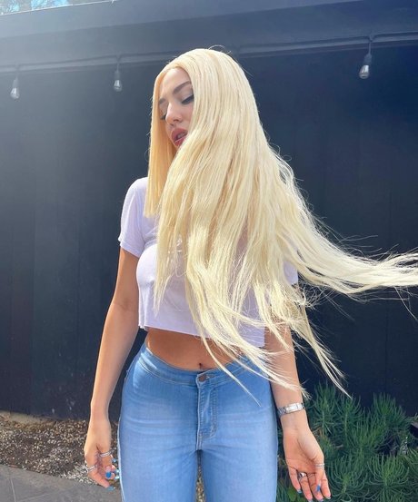 Ava Max