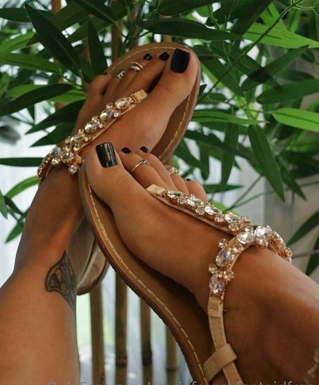 Mariefrenchfeetgirlfree