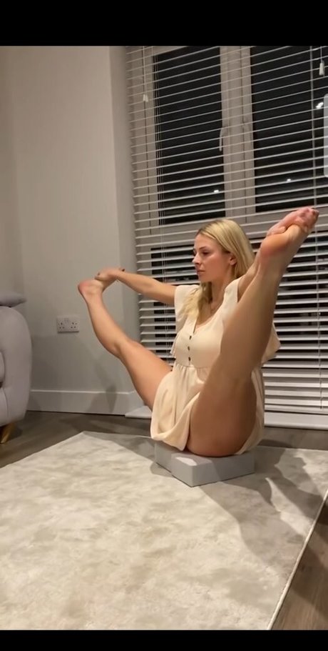 Flexible Beauties