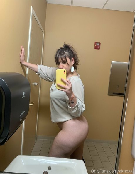 Aknoxxx