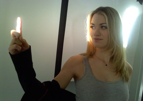 Yvonne Strahovski