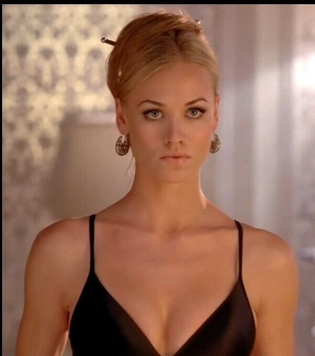 Yvonne Strahovski