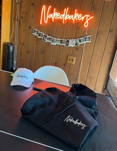 Nakedbakers