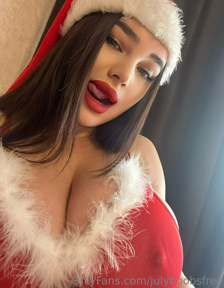 Julyboobsfree