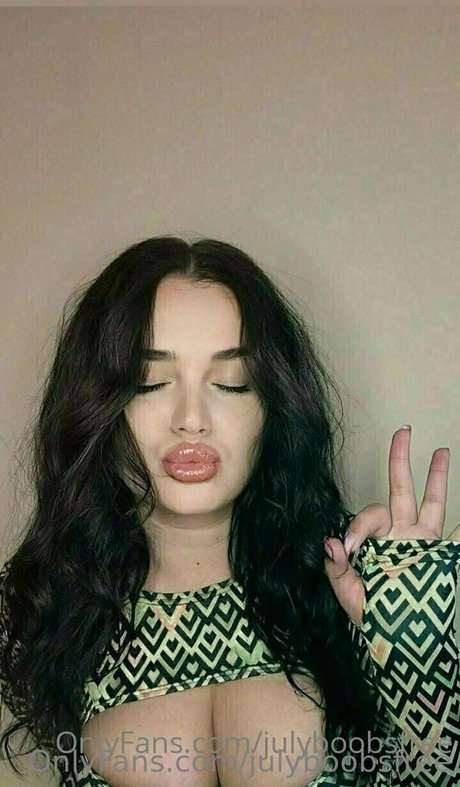 Julyboobsfree