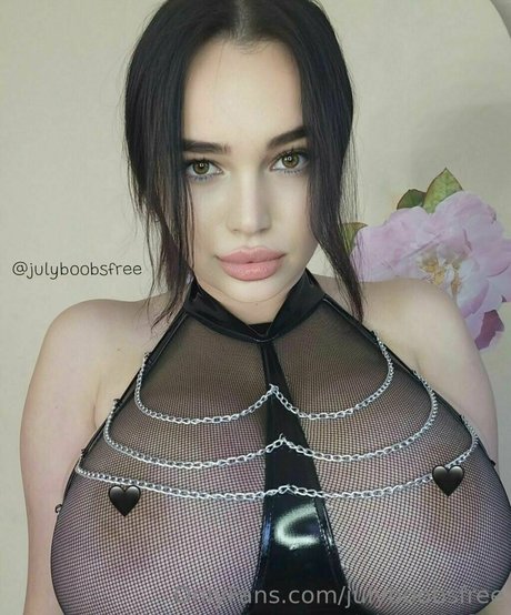 Julyboobsfree