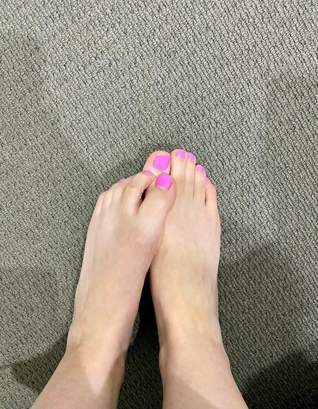 Yourstrulymsfeet