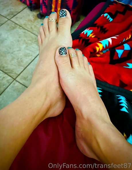 Tgirlfeet35
