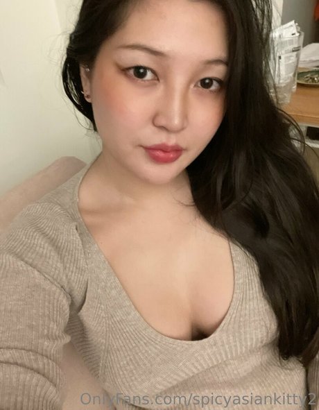 Spicyasiankitty2