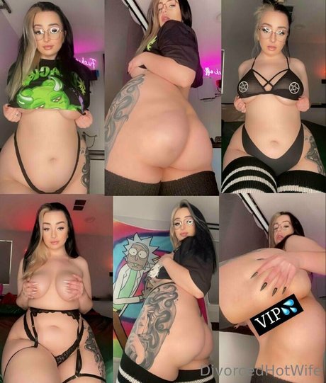 Divorcedhotwife