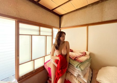 Ai Shinozaki