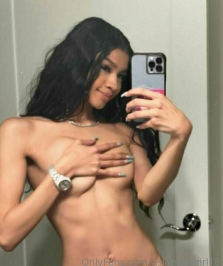 Asianbbygirl18