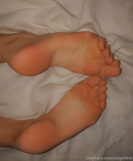 Unigirlfeet