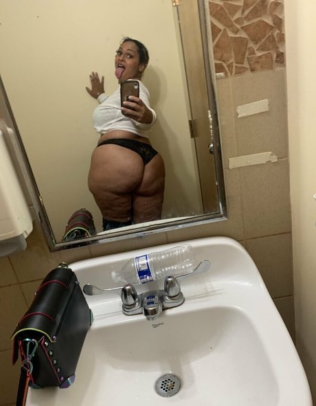 Lolabooty111122