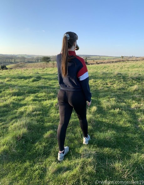 Jessiee19
