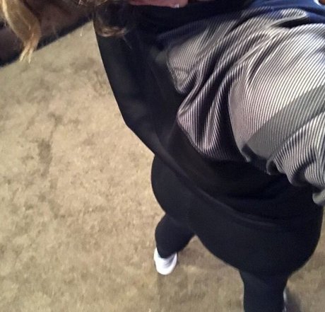 Show Your Girlfriend