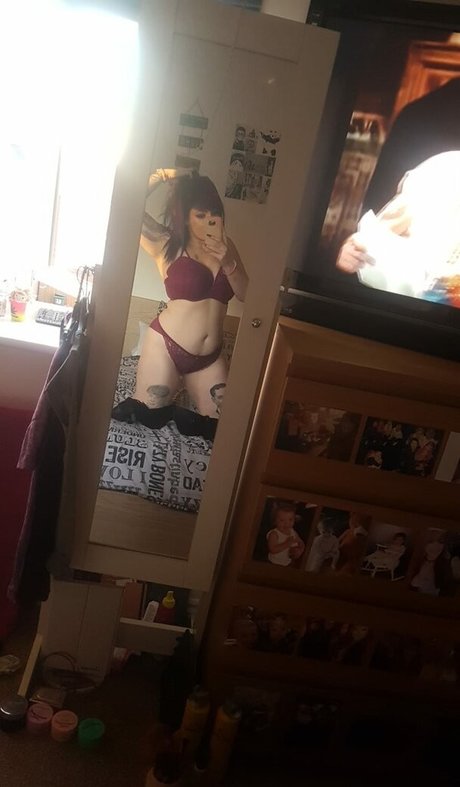 Show Your Girlfriend