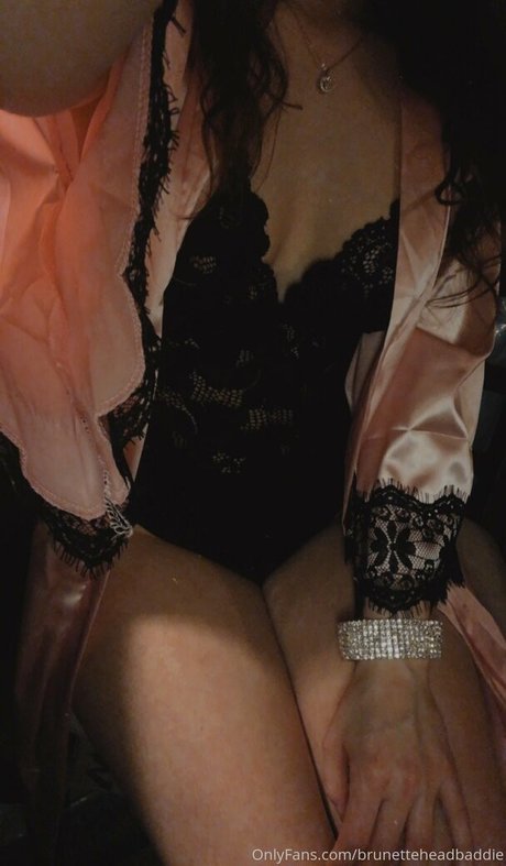 Brunetteheadbaddie