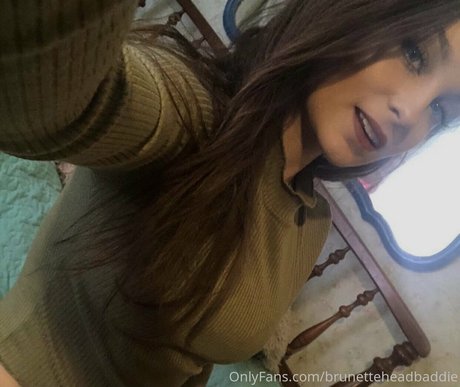 Brunetteheadbaddie