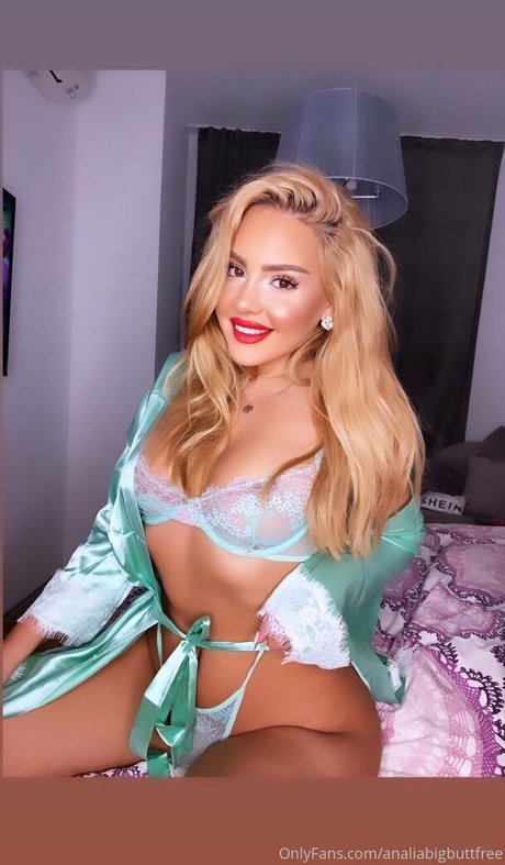 Analiabigbuttfree