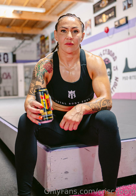 Criscyborg