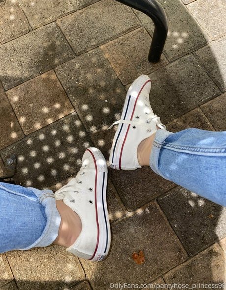 Pantyhoseprincess99