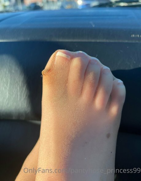 Pantyhoseprincess99