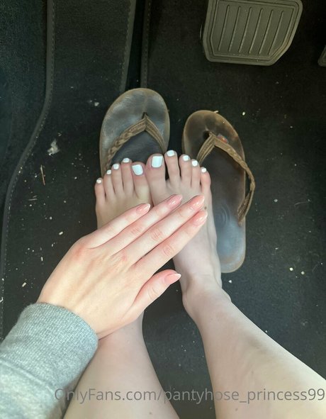 Pantyhoseprincess99