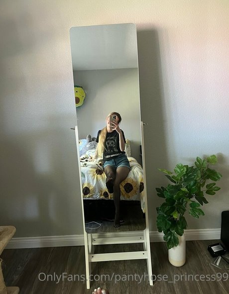 Pantyhoseprincess99