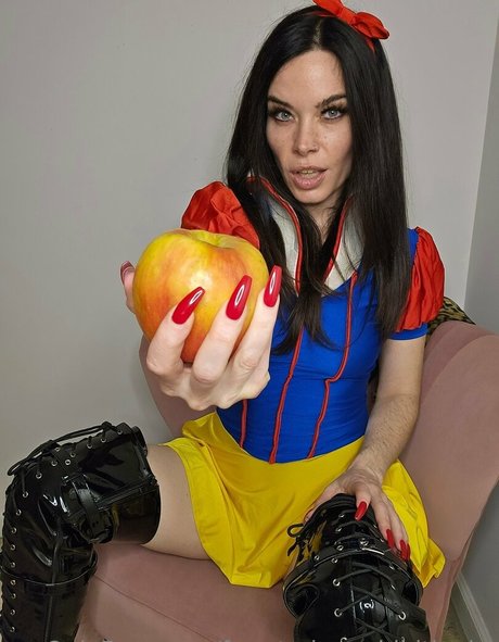 Freetobeexhibitionist