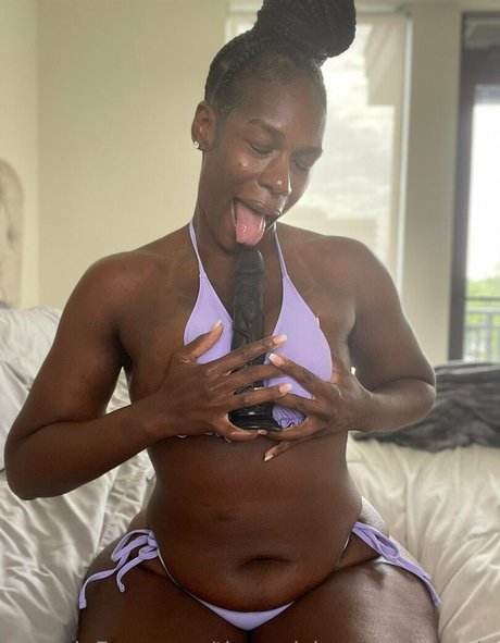 Therealchocolateminnie