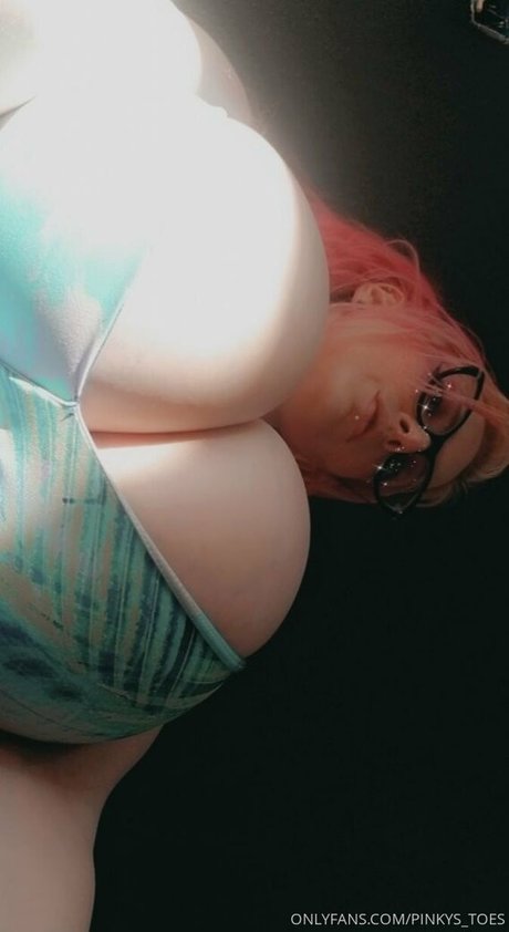 Pinkystoes